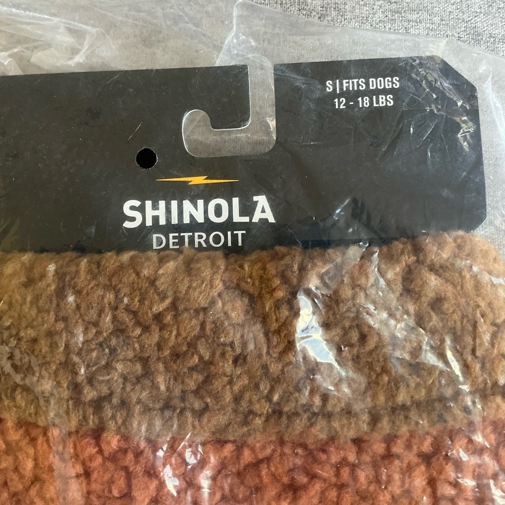 Shinola Pet Oatmeal Adjustable Barn Style Dog Coat - Picture 3 of 5